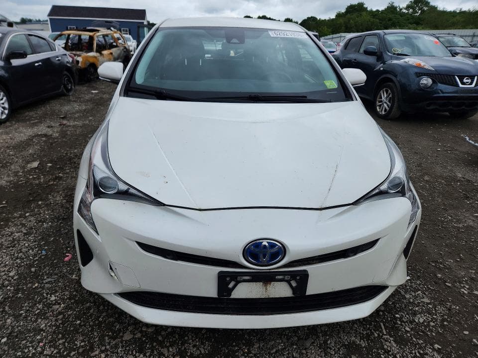 2018 TOYOTA PRIUS TWO 5