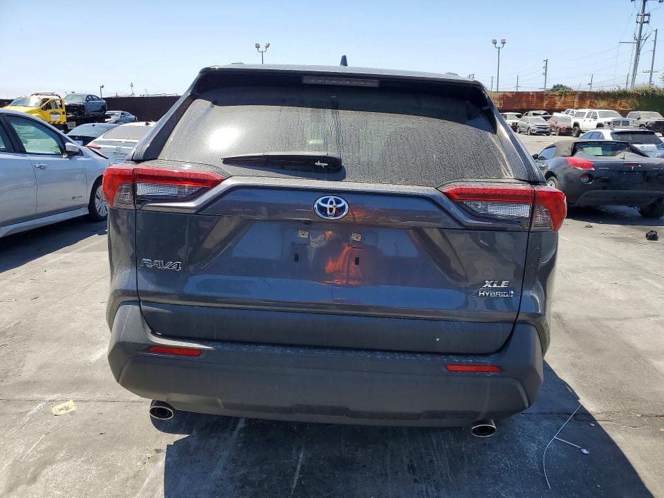 2020 TOYOTA RAV4 HYBRID XLE 6