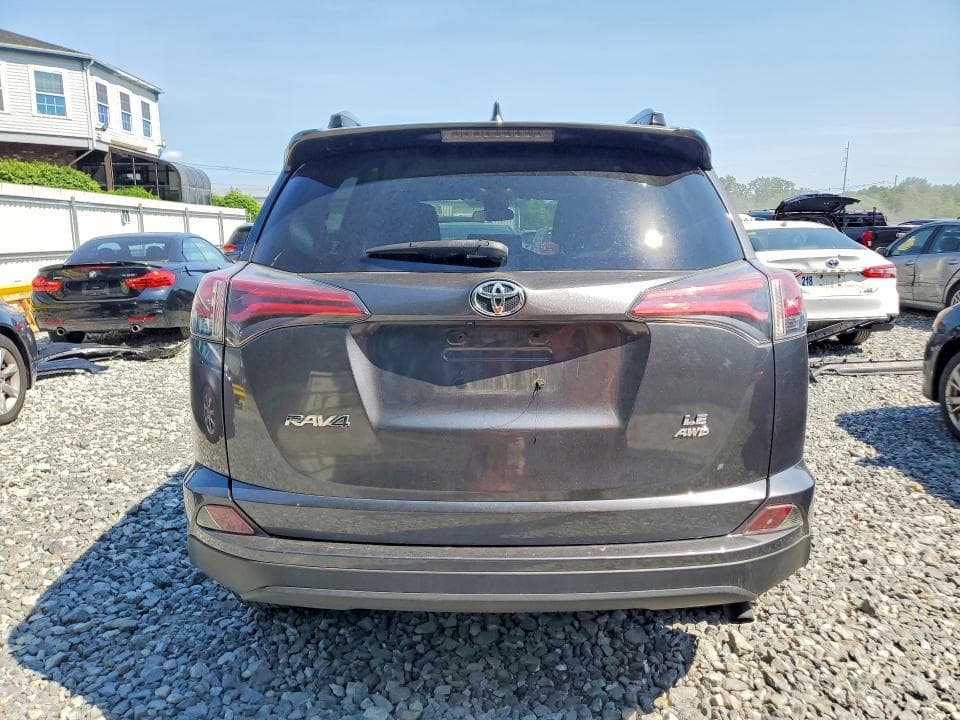 2018 TOYOTA RAV4 LE 6