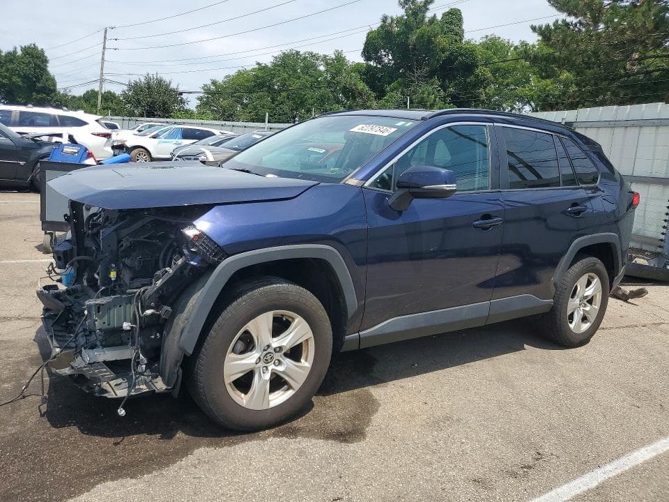 2021 TOYOTA RAV4 XLE - 1