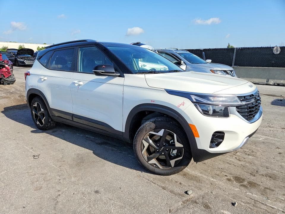 2026 KIA SELTOS S 4