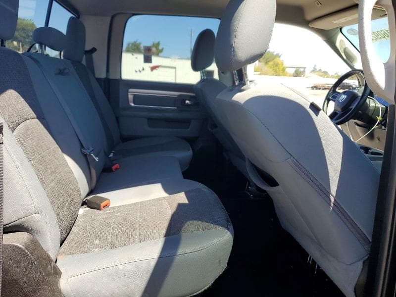 2019 RAM 1500 CLASSIC SLT 10