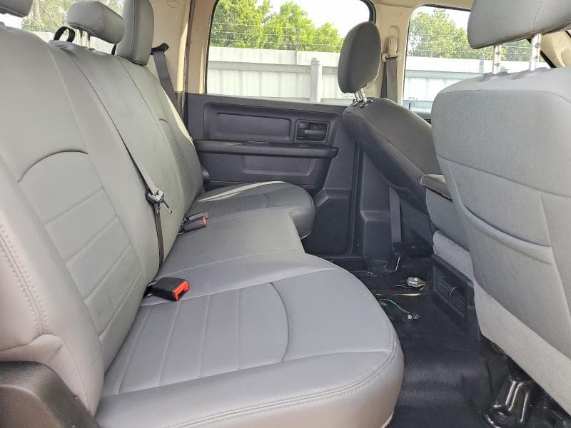 2020 RAM 1500 CLASSIC SSV 10