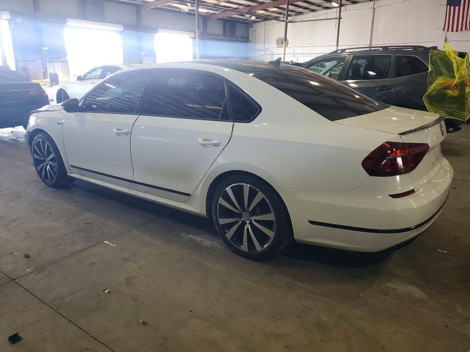 2018 VOLKSWAGEN PASSAT GT 2