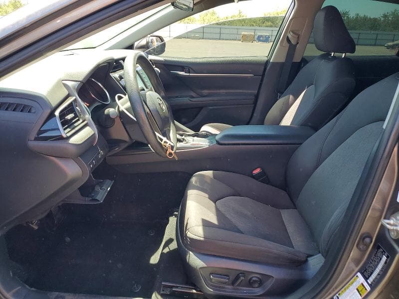 2019 TOYOTA CAMRY LE 7