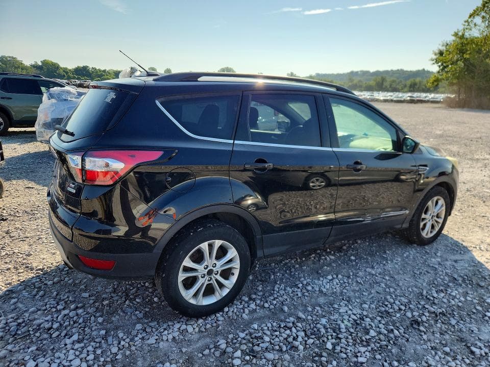 2017 FORD ESCAPE SE 3