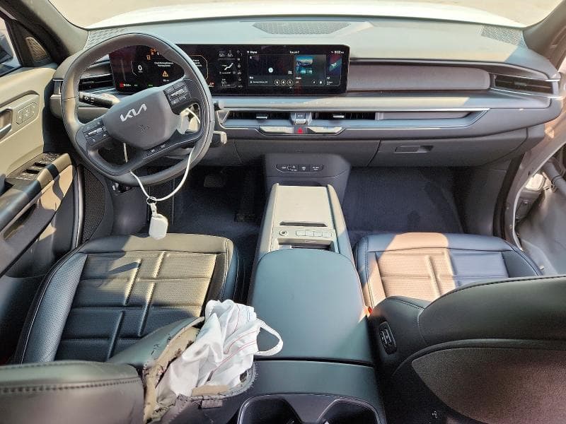 2026 KIA EV9 LAND 8