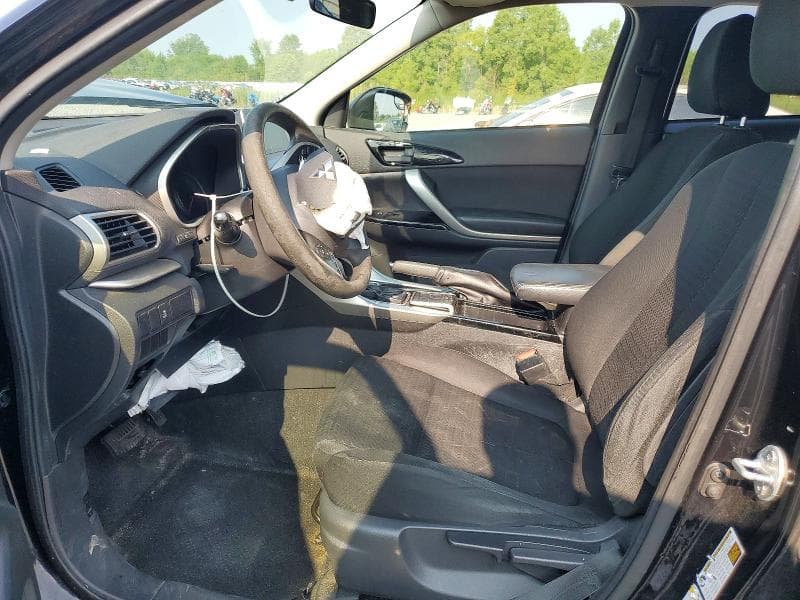 2020 MITSUBISHI ECLIPSE CROSS LE 7