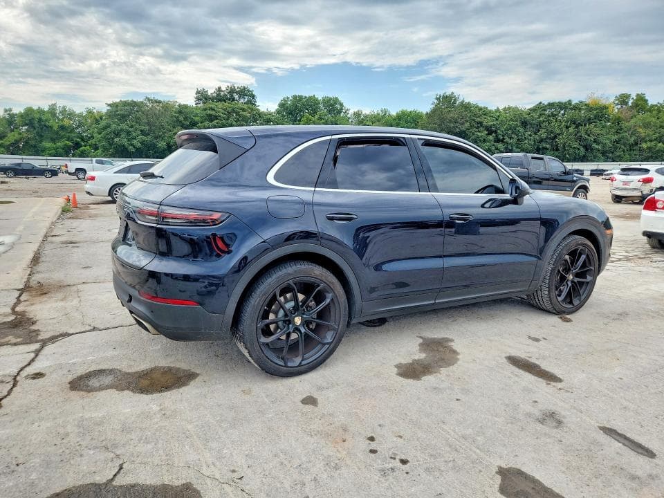 2022 PORSCHE CAYENNE 3