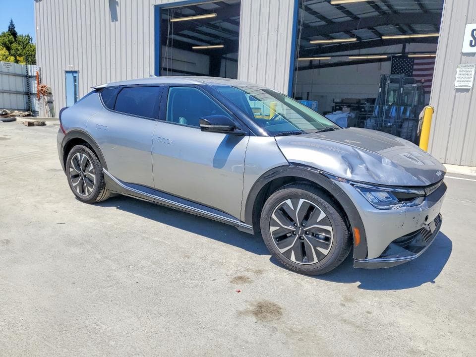 2023 KIA EV6 WIND 4