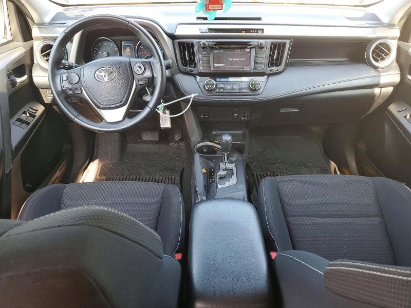 2018 TOYOTA RAV4 XLE 8