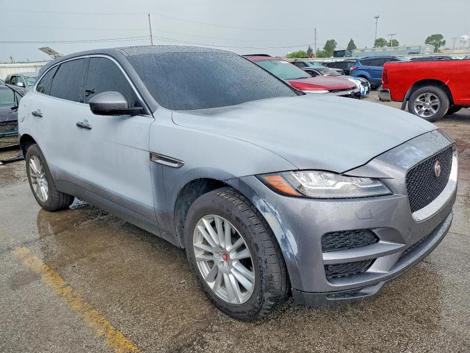 2017 JAGUAR F-PACE PRESTIGE 4