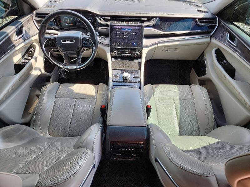 2022 JEEP GRAND CHEROKEE L OVERLAND 8