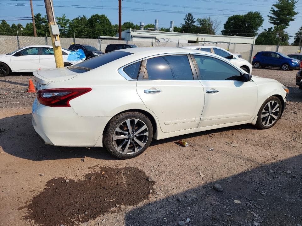 2017 NISSAN ALTIMA 2.5 SR 3