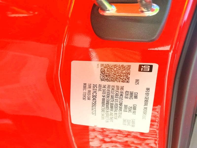 2025 CHEVROLET CORVETTE STINGRAY 3LT 12