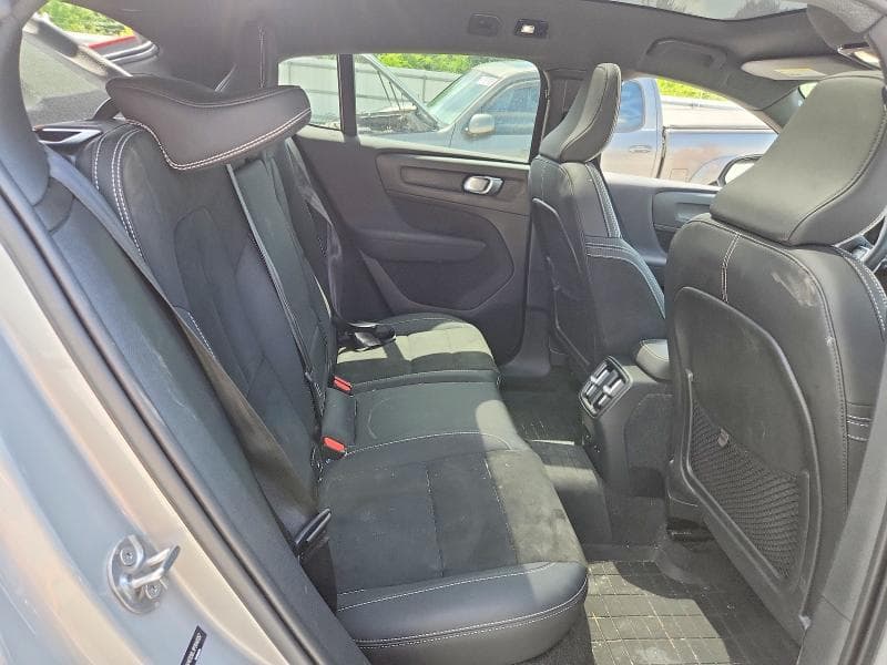 2023 VOLVO C40 RECHARGE PLUS 11