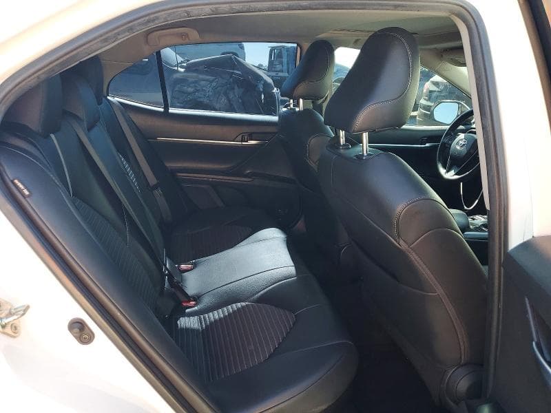 2019 TOYOTA CAMRY HYBRID SE 10