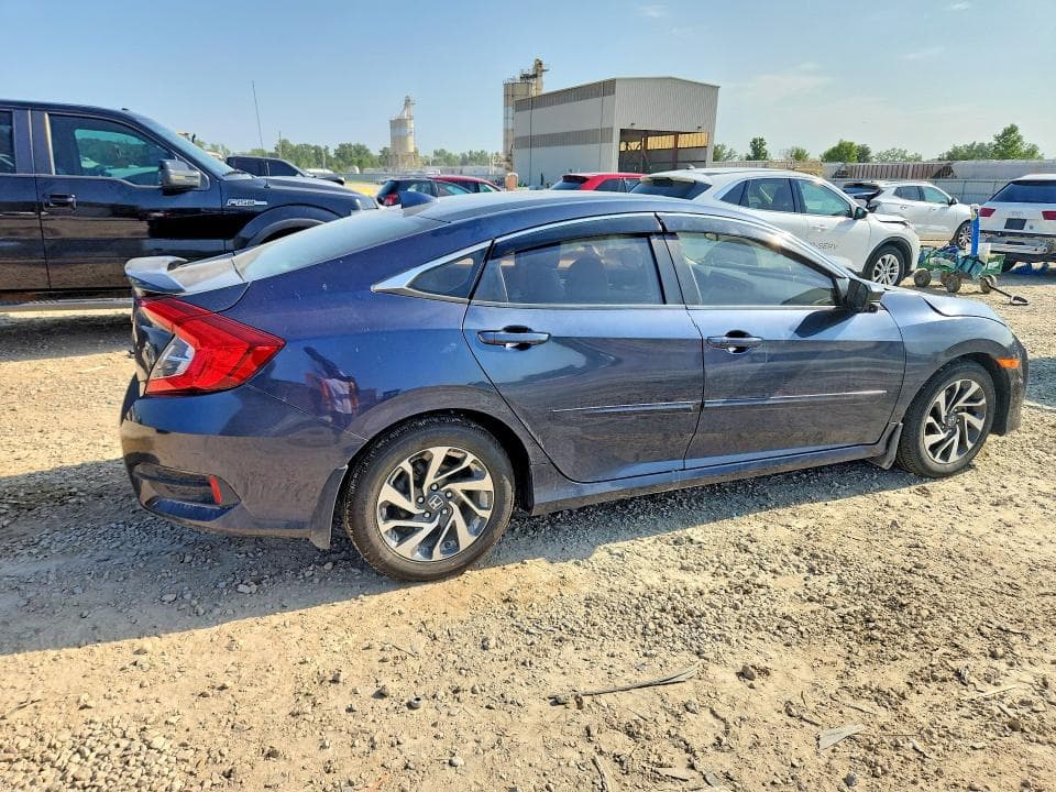 2017 HONDA CIVIC EX 3
