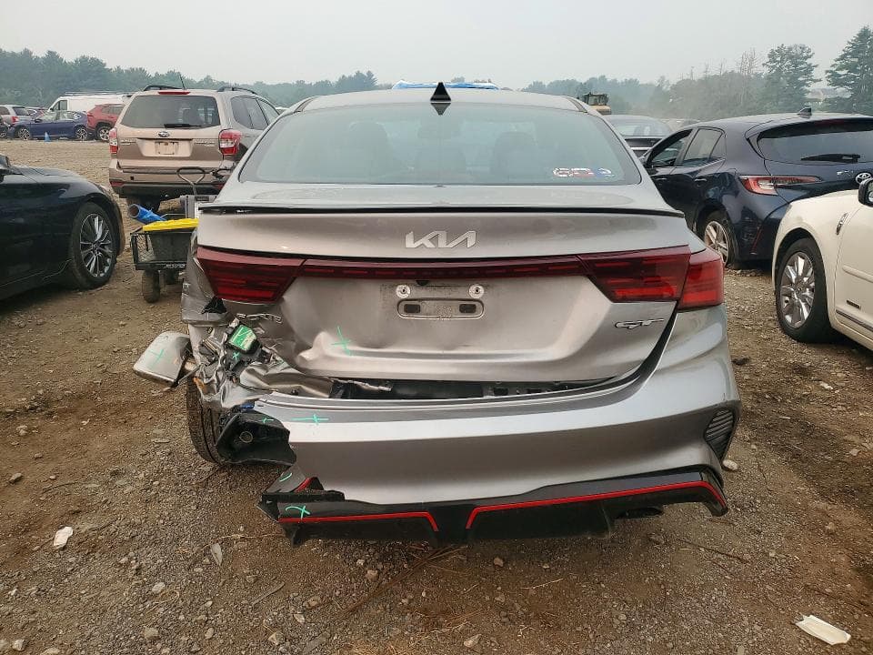 2023 KIA FORTE GT 6