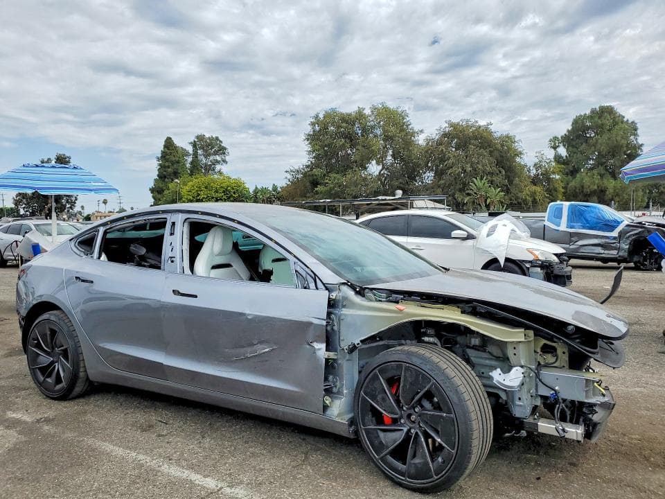 2026 TESLA MODEL 3 4