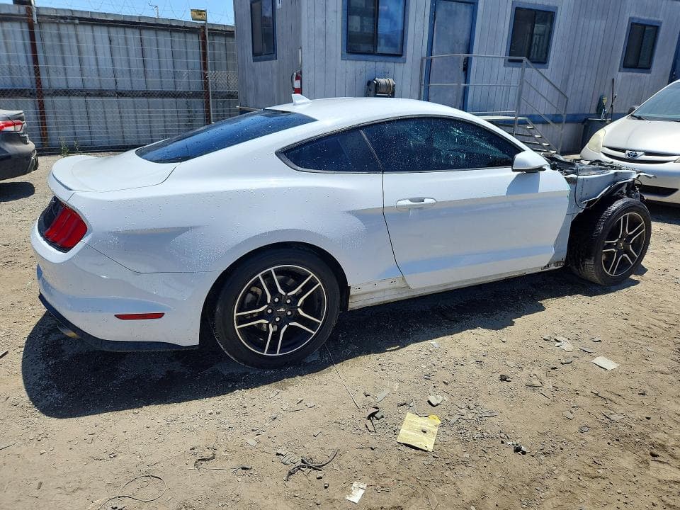 2023 FORD MUSTANG 3