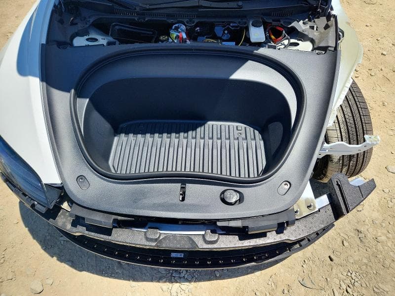 2026 TESLA MODEL 3 11