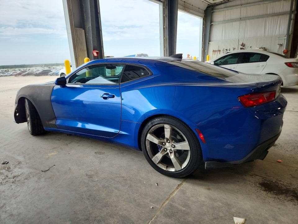 2018 CHEVROLET CAMARO LT 2