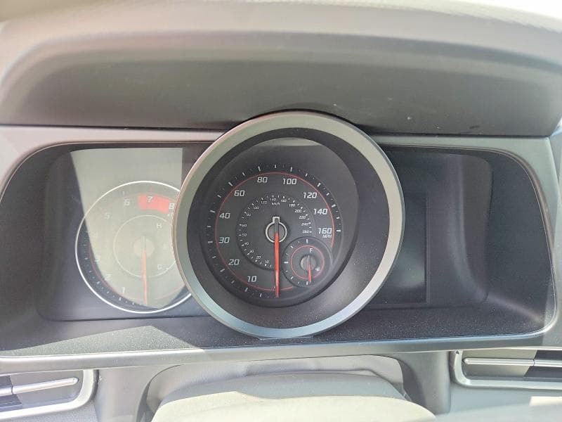 2021 HYUNDAI ELANTRA SE 9