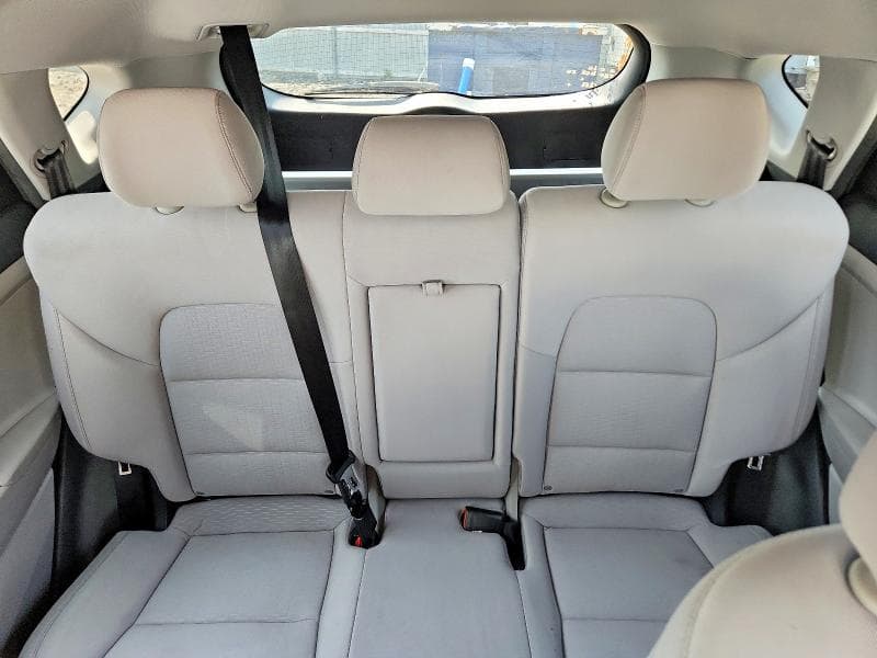 2020 HYUNDAI TUCSON SE 10