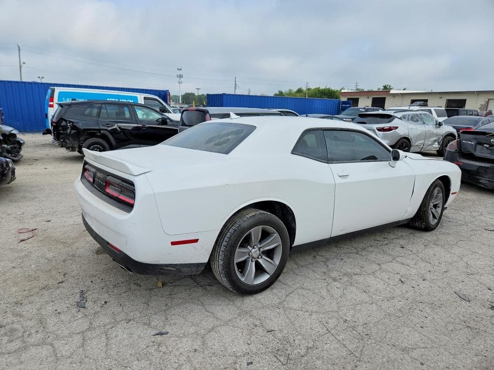 2019 DODGE CHALLENGER SXT 3