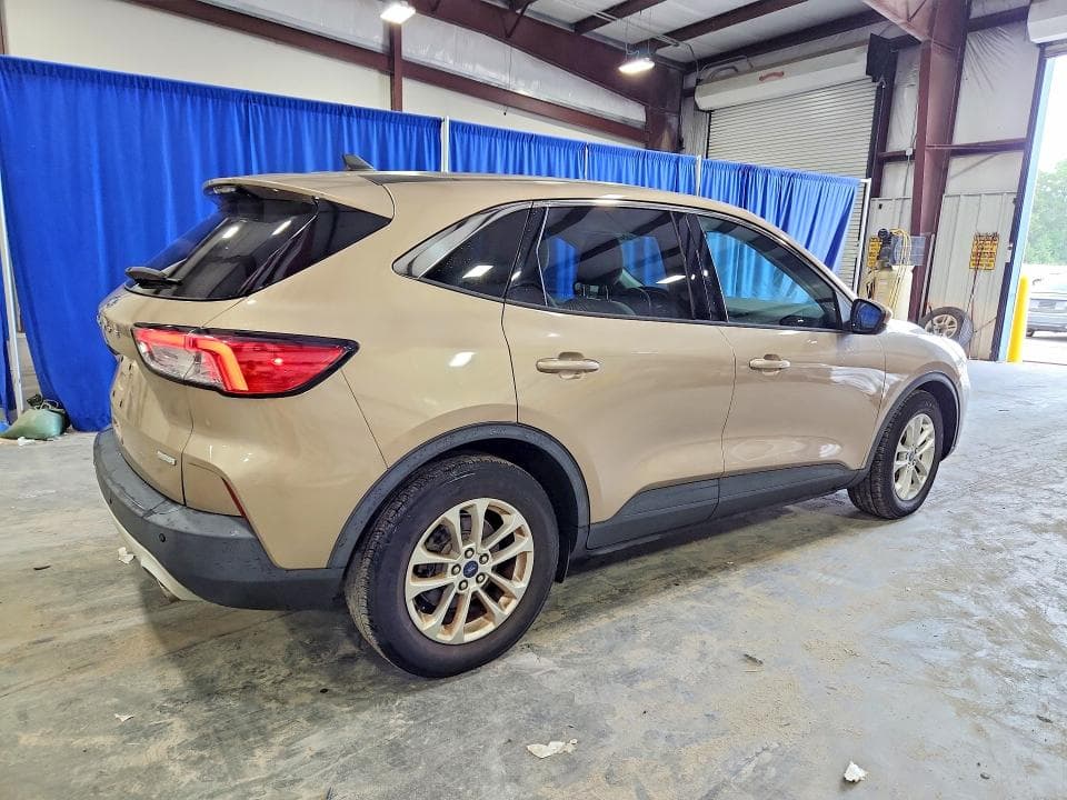2020 FORD ESCAPE SE 3