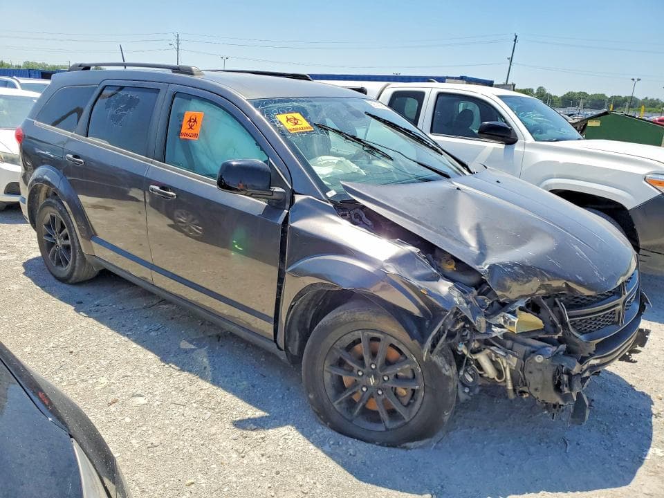 2019 DODGE JOURNEY SE 4
