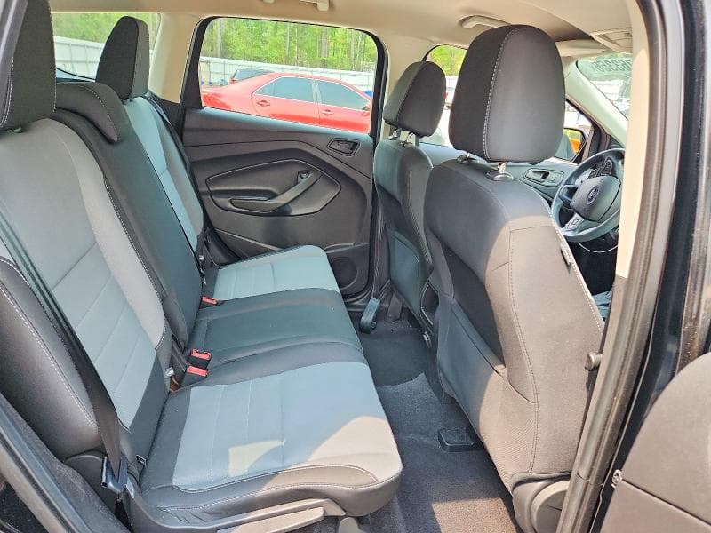 2017 FORD ESCAPE S 10