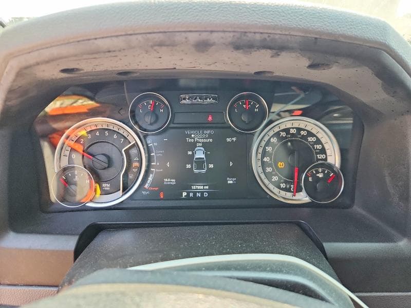 2019 RAM 1500 CLASSIC SLT 9