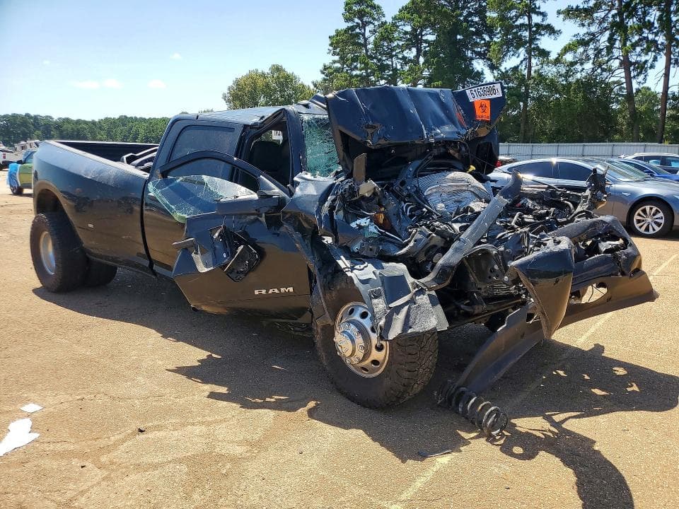 2025 RAM 3500 BIG HORN 4