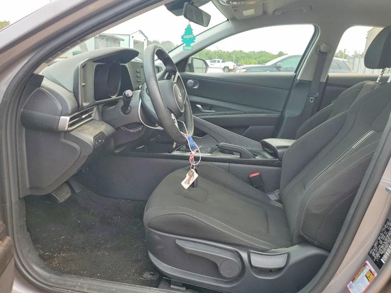 2023 HYUNDAI ELANTRA SEL 7
