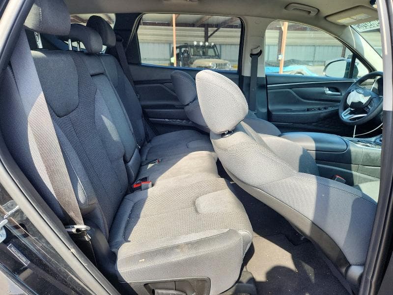 2023 HYUNDAI SANTA FE SE 11