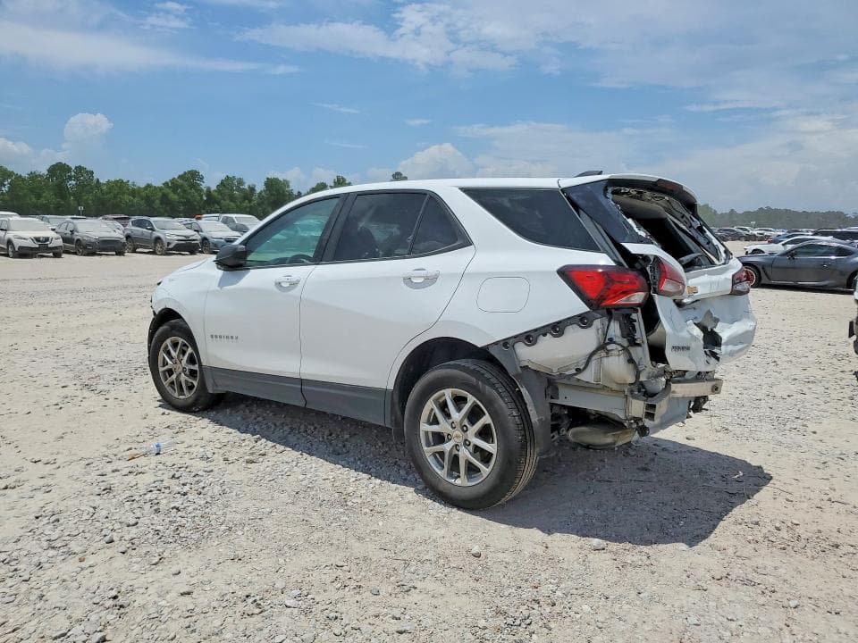 2022 CHEVROLET EQUINOX LS 2