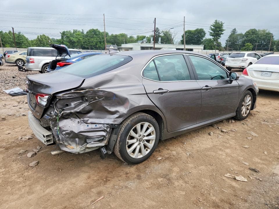 2020 TOYOTA CAMRY LE 3
