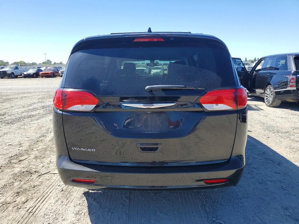 2020 CHRYSLER VOYAGER LXI 6
