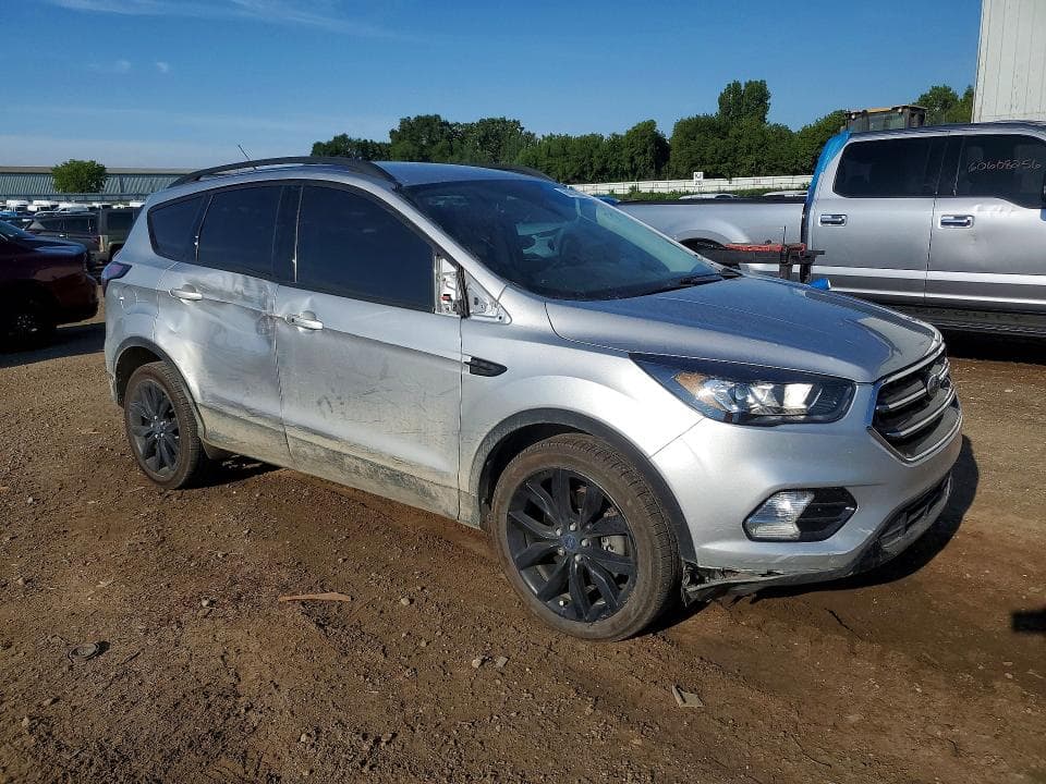2017 FORD ESCAPE TITANIUM 4