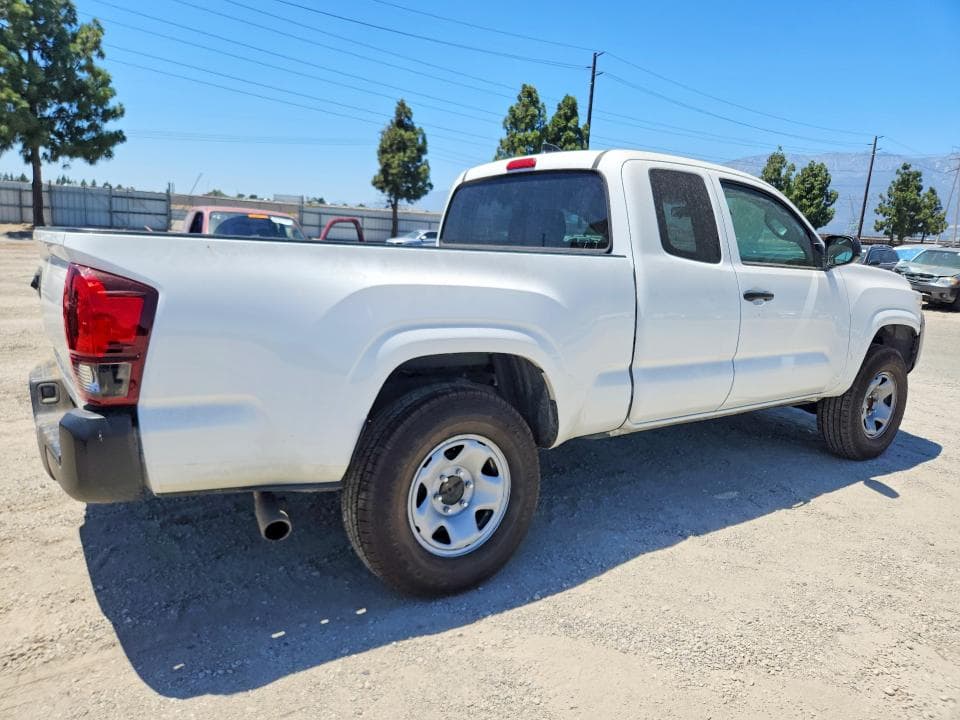 2023 TOYOTA TACOMA SR 3
