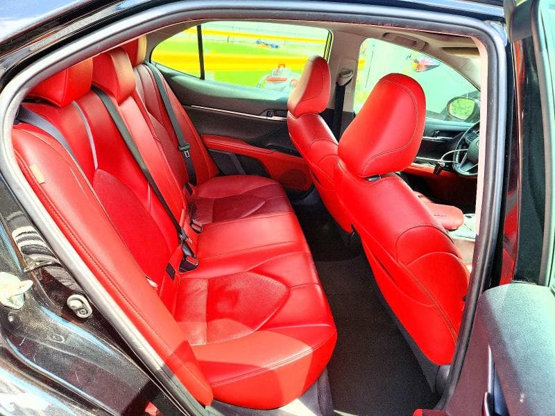 2019 TOYOTA CAMRY XSE 10