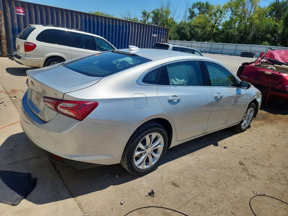 2022 CHEVROLET MALIBU LT 3
