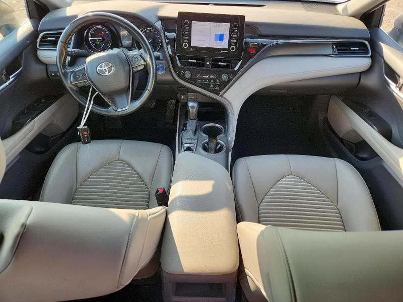 2022 TOYOTA CAMRY HYBRID SE 8