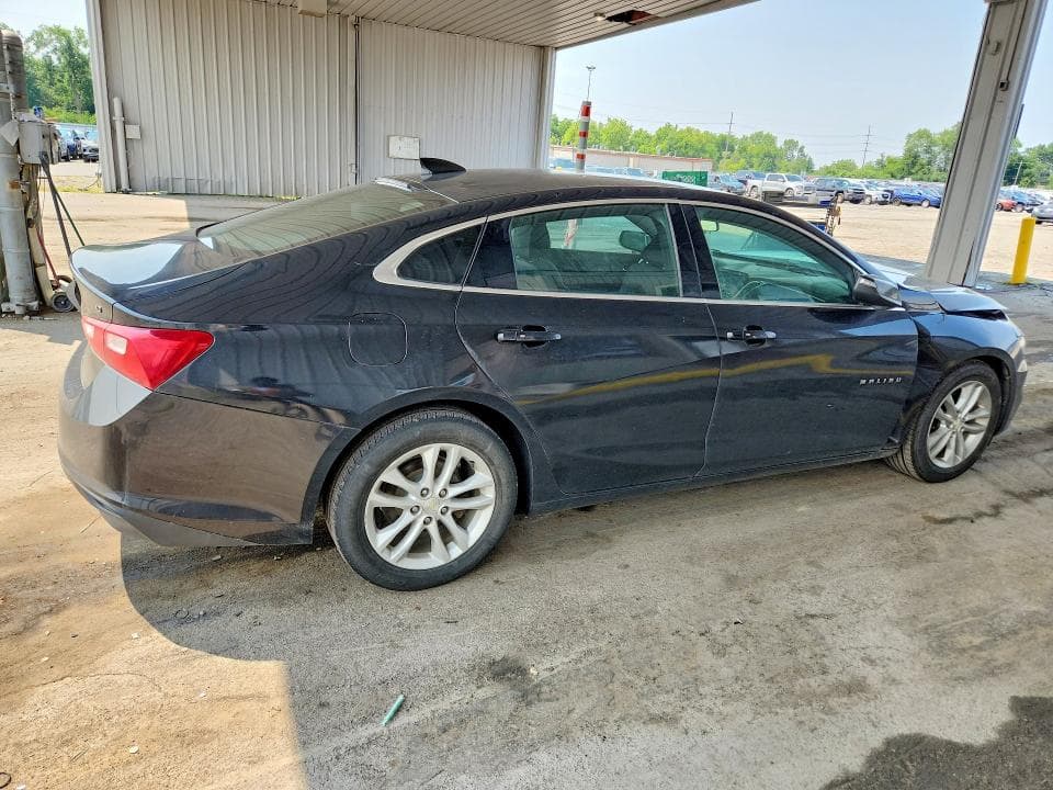 2017 CHEVROLET MALIBU LT 3