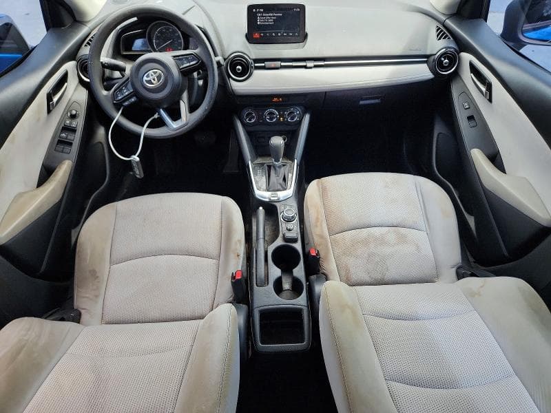 2019 TOYOTA YARIS LE 8