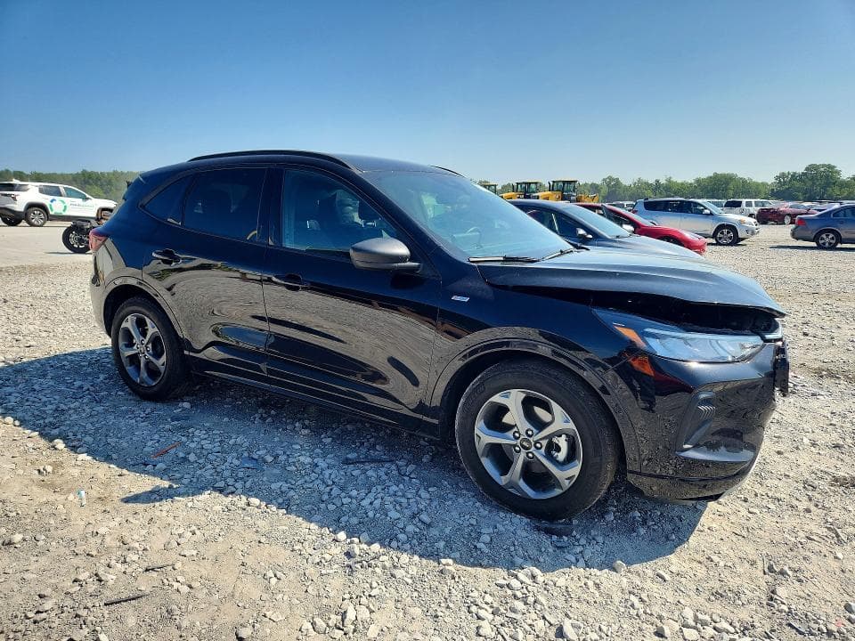 2023 FORD ESCAPE ST LINE 4