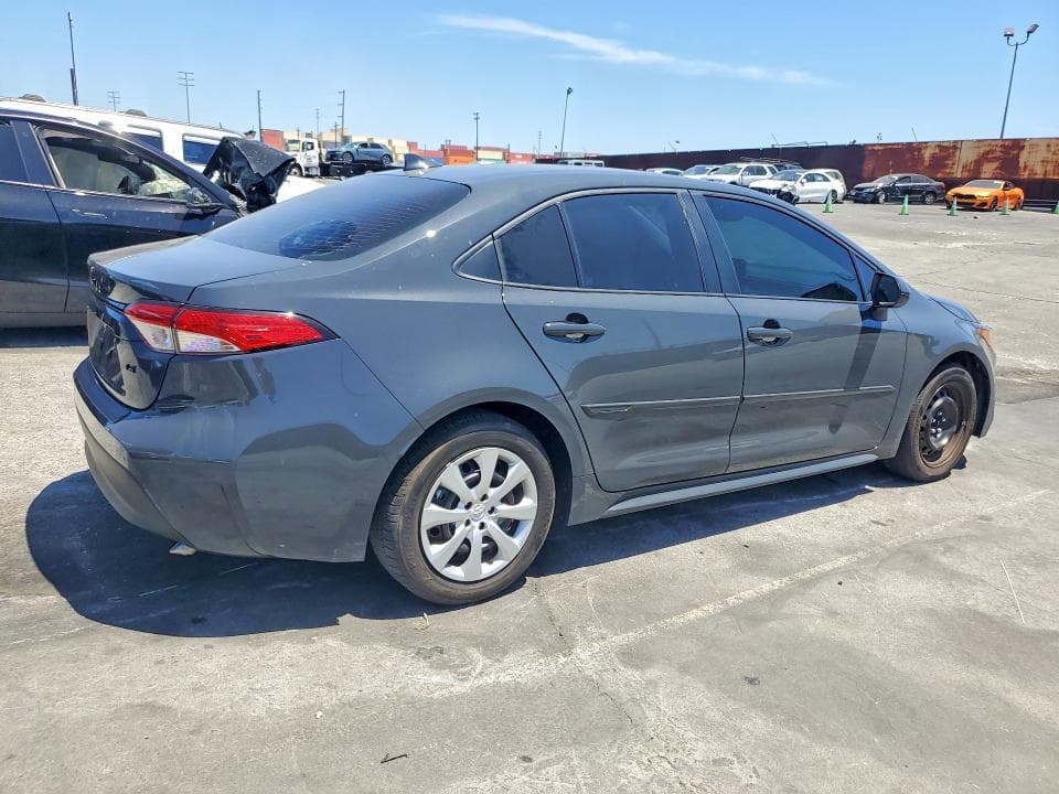 2025 TOYOTA COROLLA LE 3