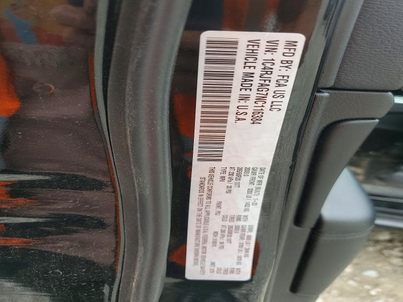 2022 JEEP GRAND CHEROKEE LAREDO E 13